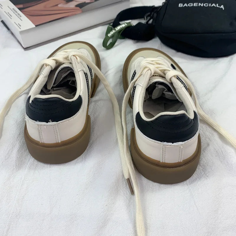 2026 Autumn New Luxury Shoes for Woman Classic Sneakers Women Leather Retro Low Cut Lace -up Casual Women Sneakers Plus Size 44