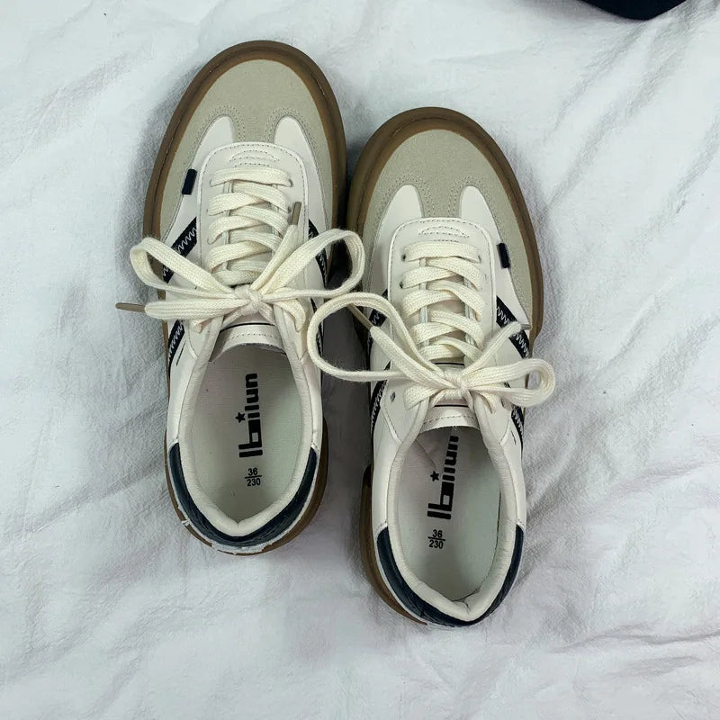 2026 Autumn New Luxury Shoes for Woman Classic Sneakers Women Leather Retro Low Cut Lace -up Casual Women Sneakers Plus Size 44