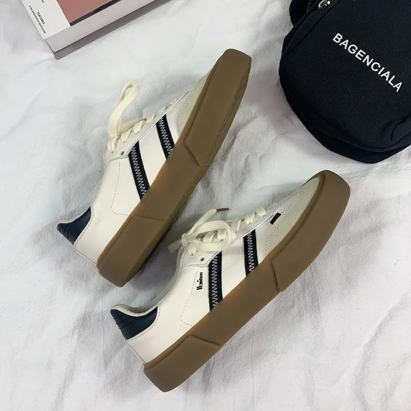 2026 Autumn New Luxury Shoes for Woman Classic Sneakers Women Leather Retro Low Cut Lace -up Casual Women Sneakers Plus Size 44
