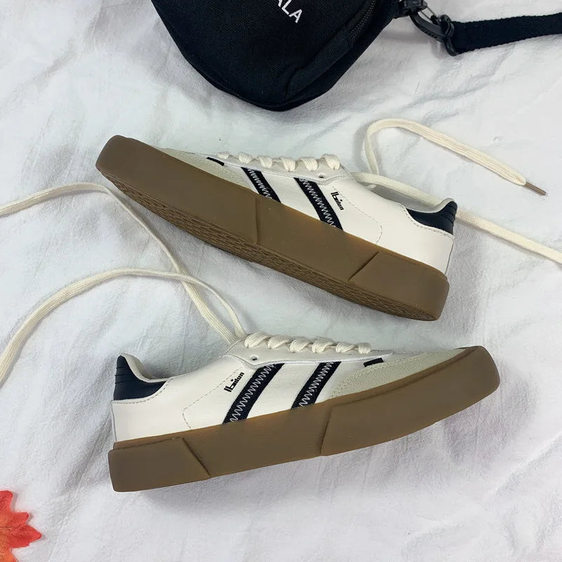 2026 Autumn New Luxury Shoes for Woman Classic Sneakers Women Leather Retro Low Cut Lace -up Casual Women Sneakers Plus Size 44