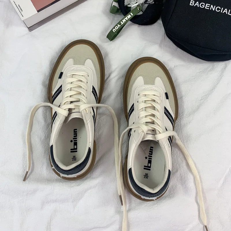 2026 Autumn New Luxury Shoes for Woman Classic Sneakers Women Leather Retro Low Cut Lace -up Casual Women Sneakers Plus Size 44