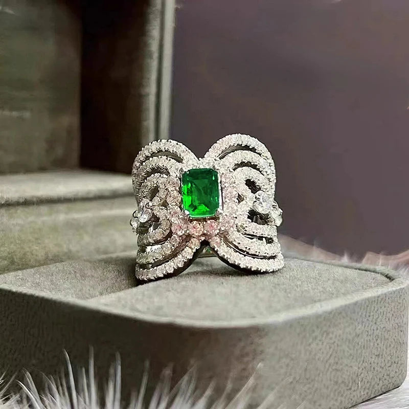 Huitan New Hyperbole Gorgeous Women Rings Full with Bling Bling Cubic Zirconia Fashion Luxury Square Green CZ Wedding Jewelry