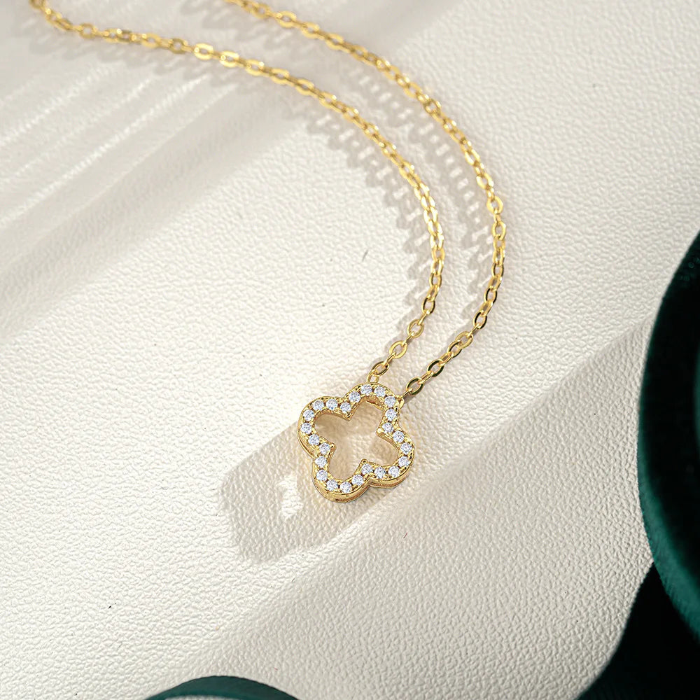 Luxury 100% Real 18k Gold Women's Lucky Grass Pendant Clavicle Chain Full Set Moissanite Necklace