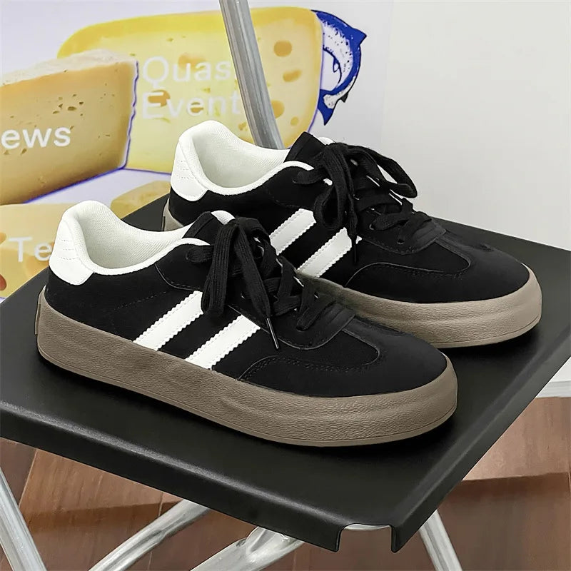 2026 Autumn New Luxury Shoes for Woman Classic Sneakers Women Leather Retro Low Cut Lace -up Casual Women Sneakers Plus Size 44