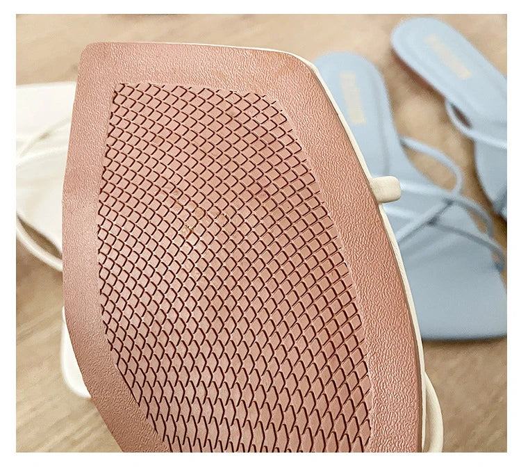 Double Toe Flip-flops Women 2026 Summer New Designer Slipper Shoes Female Casual Flat Fashion Causal Big Size Slippers Ladies