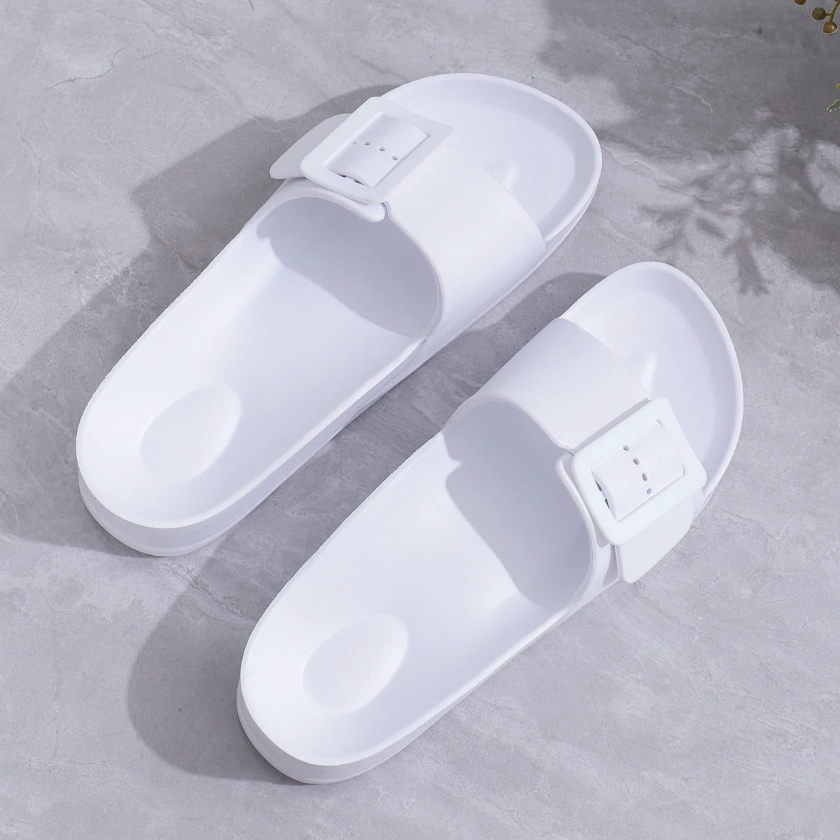 Summer Women Slippers Lightweight Buckle Thick Sole Slip-On Platform Sandals ladys Soft EVA Outdoor Beach Shoes