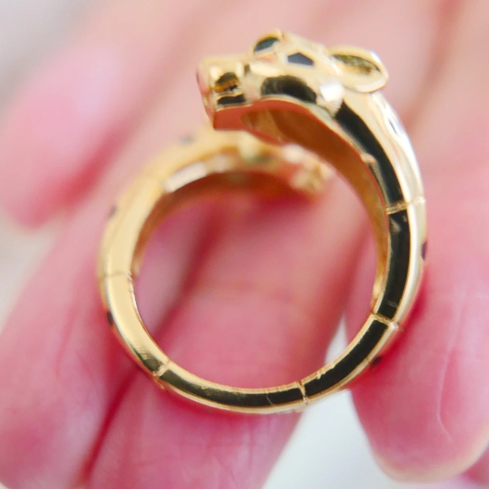 Luxury Double Panther Head Ring with Elegant Gold Plating and Detailed Accents