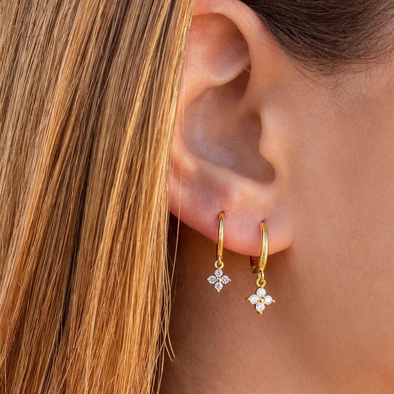 New Fashion Stainless Steel Flower Small Hoop Earrings Women Korean Crystal Zirconia Cartilage Earrings Piercing Jewelry