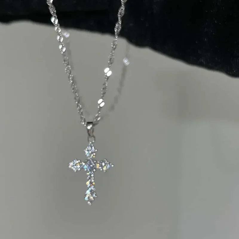 Shiny Crystal Zircon Cross Pendant Necklace for Women Simple Versatile Temperament Collarbone Chain Necklace Party Jewelry Gift