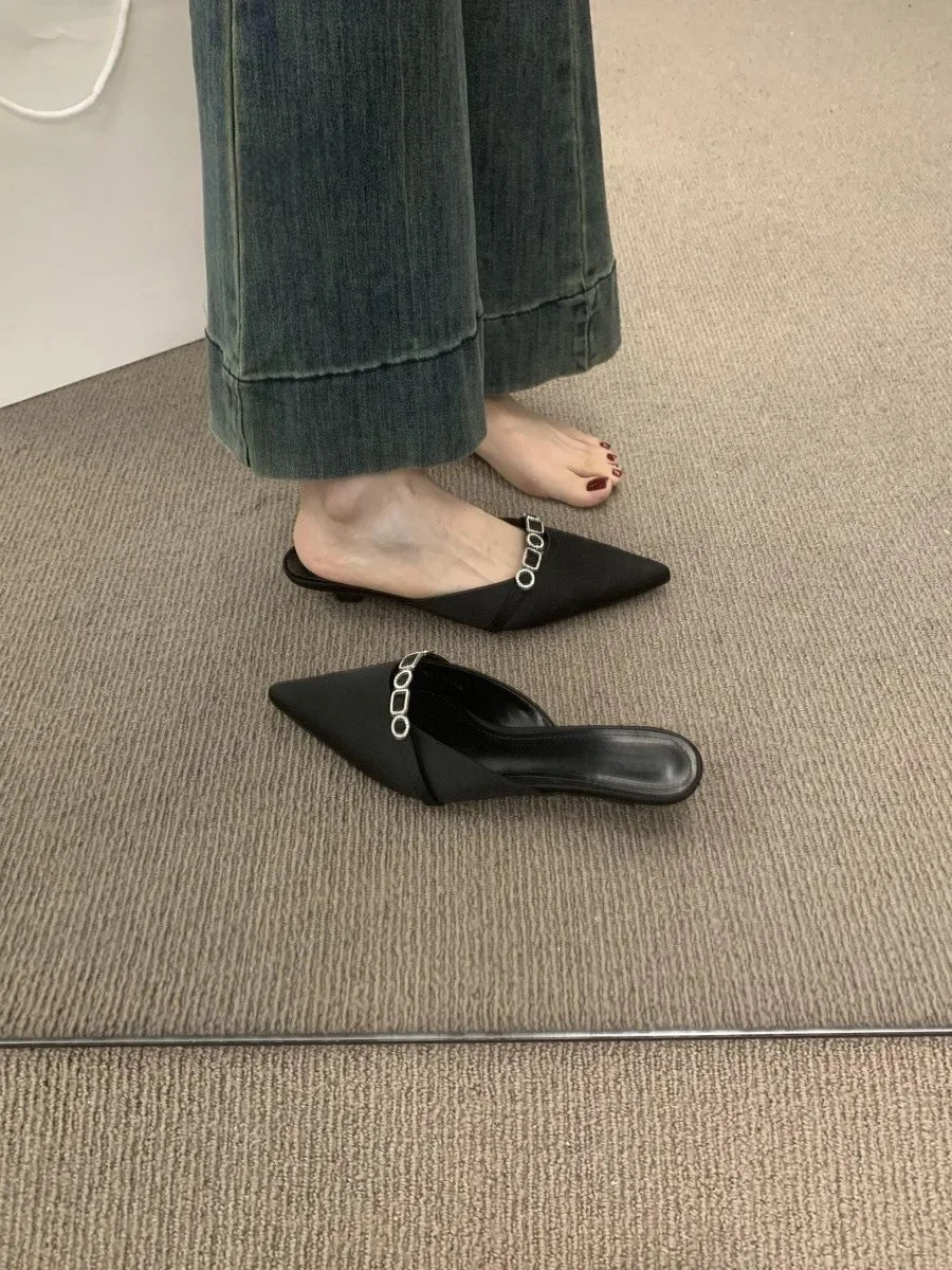 Sandalias De Mujer Verano 2026 Luxury Women's Sandals in Summer Design Pointed Low Heel Sexy Women's  Outdoor Muller Shoes.