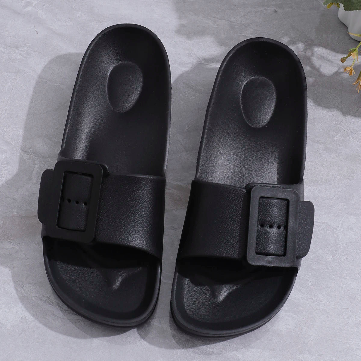 Summer Women Slippers Lightweight Buckle Thick Sole Slip-On Platform Sandals ladys Soft EVA Outdoor Beach Shoes